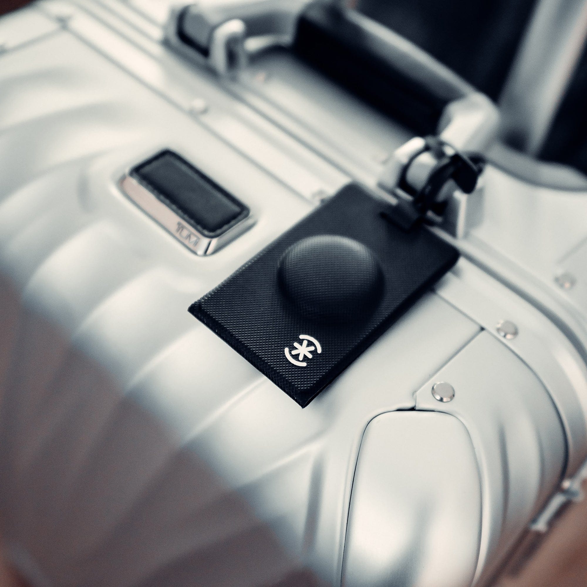 Luggage Tag Pro AirTag Accessories - Image 8